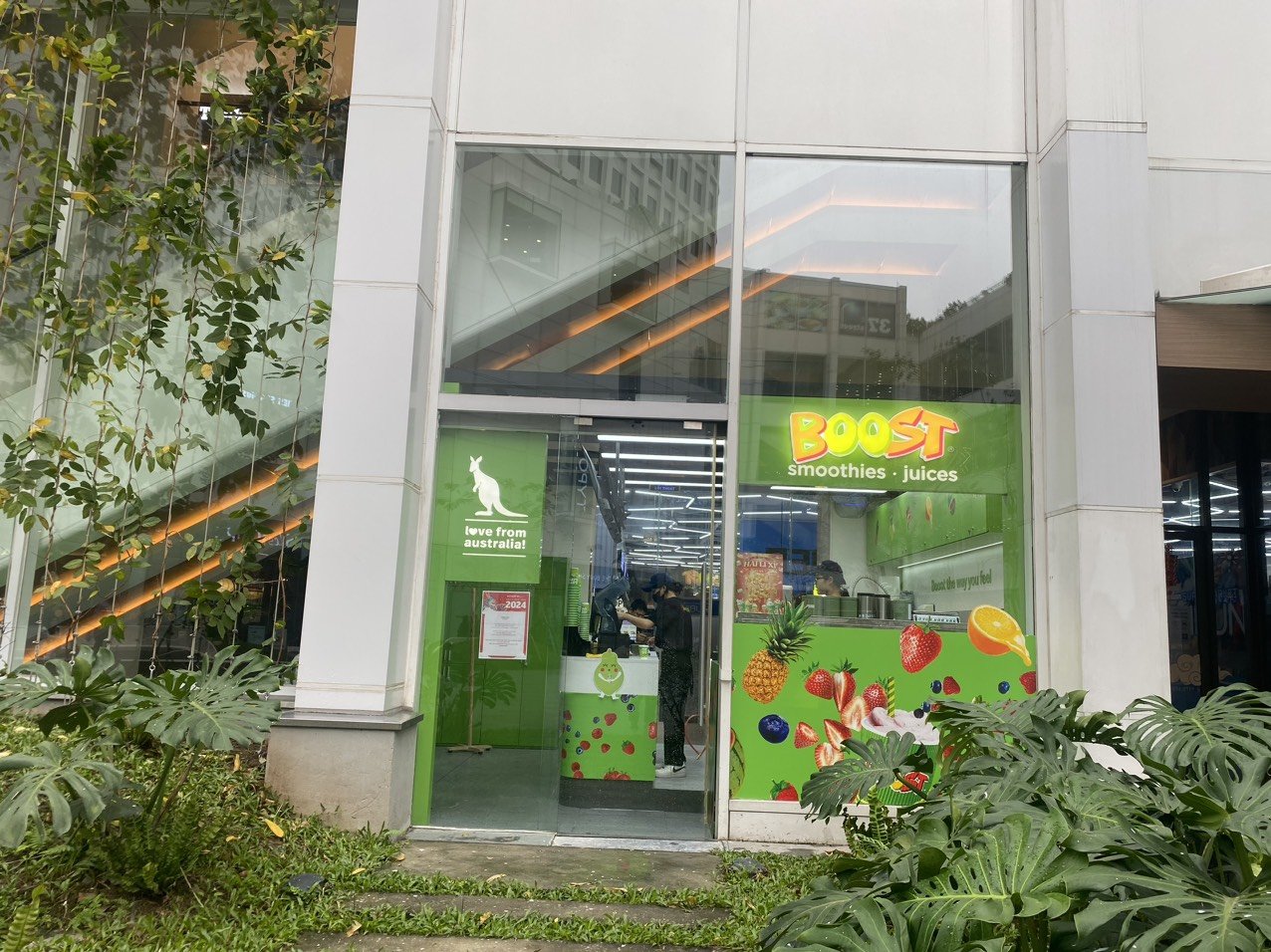 store8